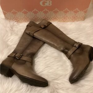 Gianni Bini Tan Boots